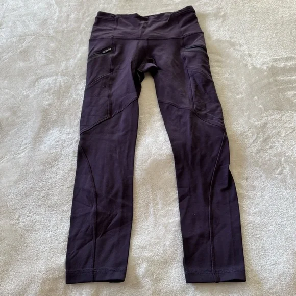 Lululemon Toasty Tech Tight II Leggings in Cyber
